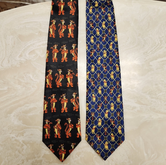 2 Winnie The Pooh & Tigger Necktie Disney Neck Ties - Picture 1 of 10
